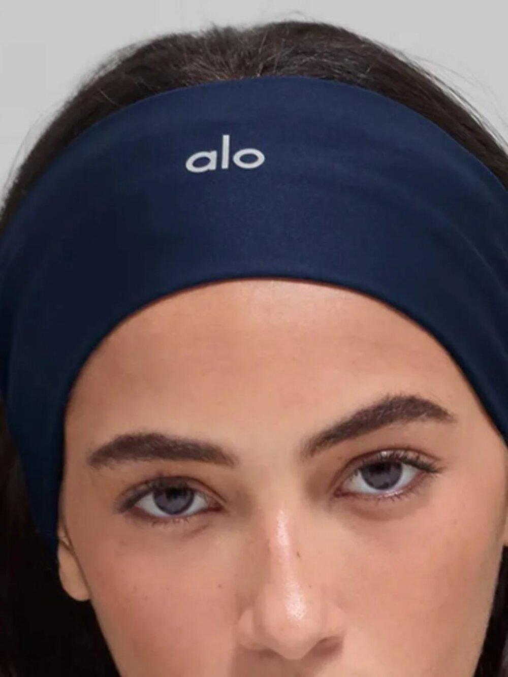 ALO Yoga Navy Performance Conquer Headband NWT - Picture 7 of 7